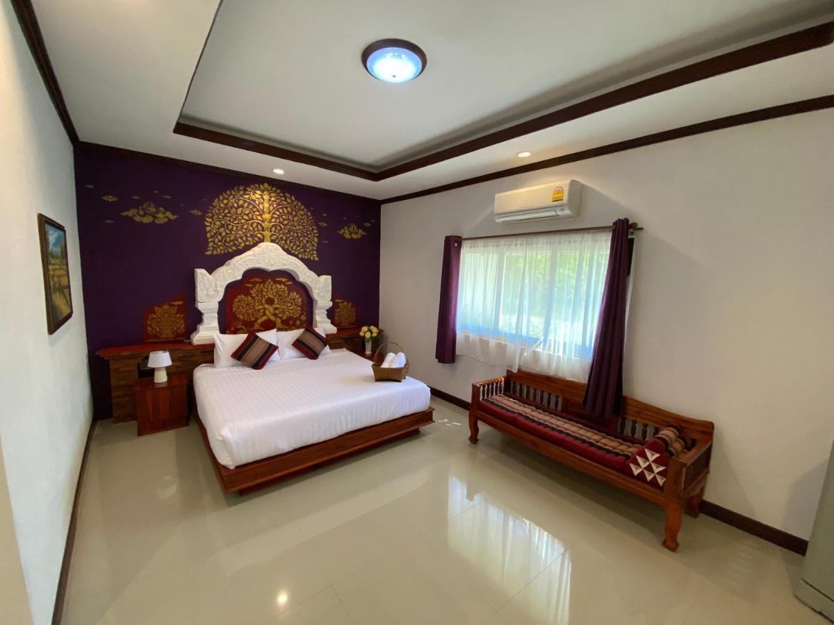 Phiphu Art&Gallery Boutique Sukhothaï Extérieur photo